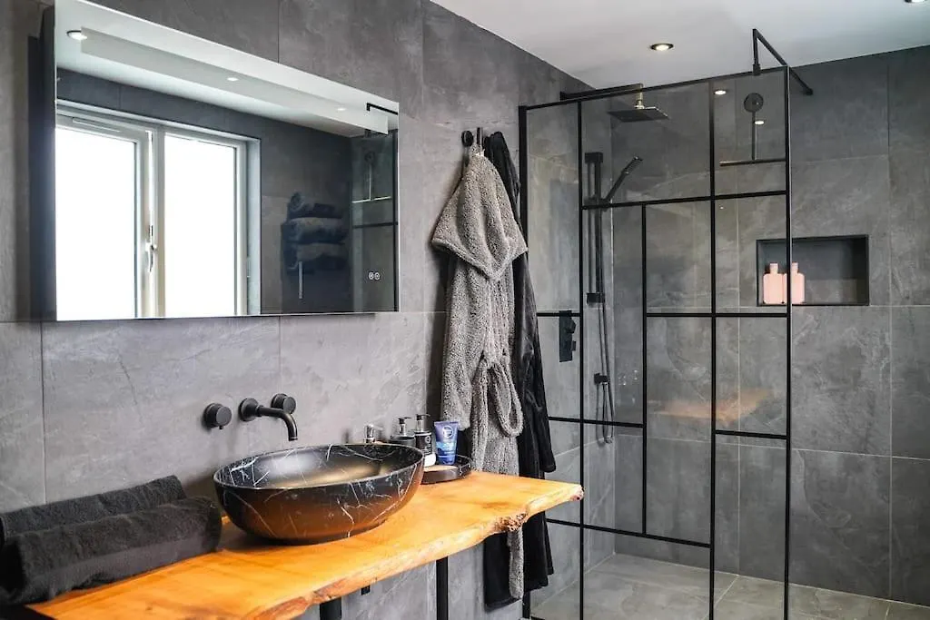 ヨークModern And Luxury Houseアパートメント アパート
